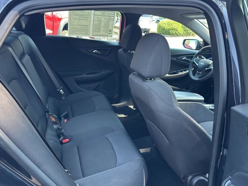 Used 2023 Chevrolet Malibu LT image 11