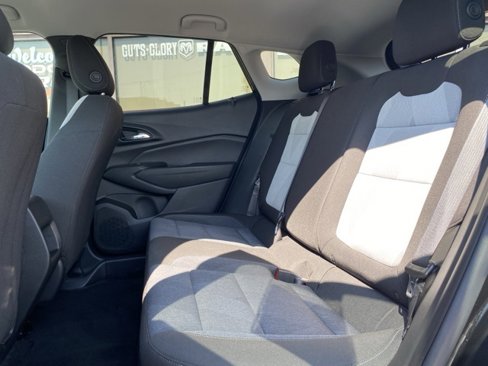 Used 2024 Chevrolet Trax LS w/ LS Convenience Package image 17