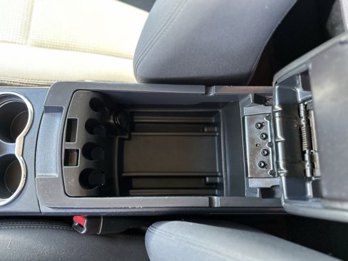 Used 2010 Dodge Charger SXT image 24