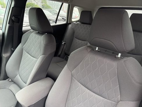 Certified 2023 Toyota Corolla Cross LE image 11