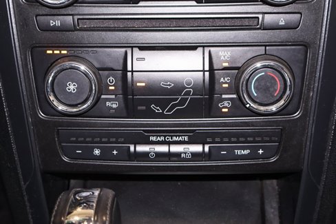 Used 2017 Ford Explorer XLT image 32