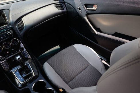 Used 2013 Hyundai Genesis 2.0T image 24