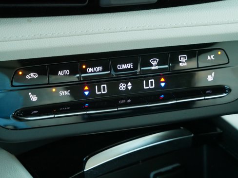 Used 2021 Buick Envision Preferred image 24