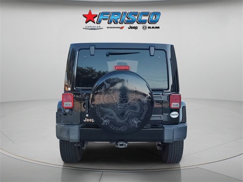 Used 2014 Jeep Wrangler Unlimited Sahara image 8