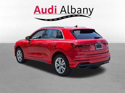 Used 2025 Audi Q3 2.0T Premium image 5