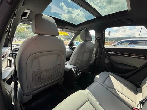 Used 2017 Audi Q3 2.0T Premium Plus w/ Premium Plus Package image 18