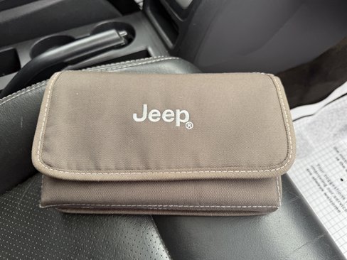 Used 2017 Jeep Compass High Altitude image 37