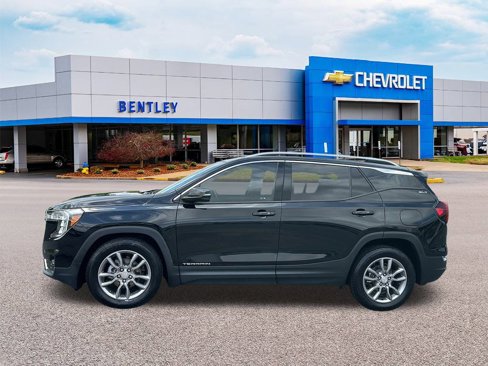 Used 2022 GMC Terrain SLT image 2