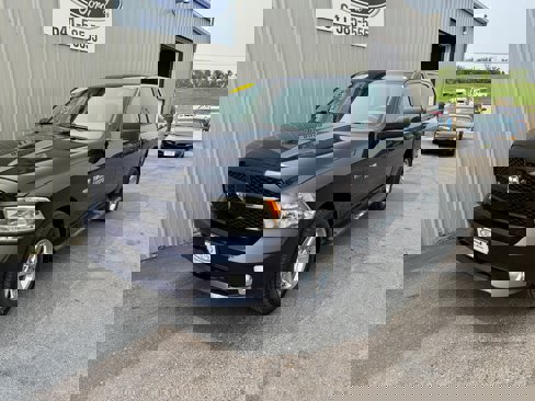 Used 2013 RAM 1500 Express image 2