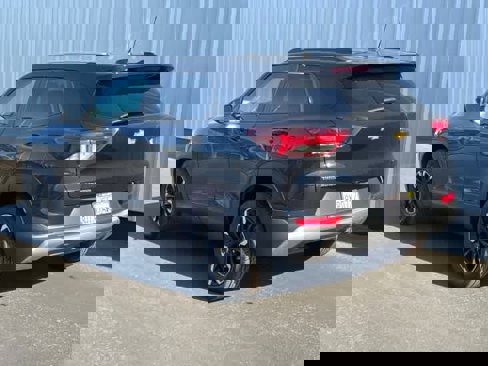 Used 2022 Chevrolet TrailBlazer LT image 4
