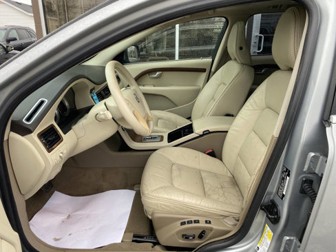 Used 2010 Volvo XC70 3.2 image 13