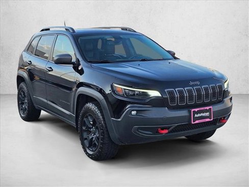 Used 2019 Jeep Cherokee Trailhawk w/ Comfort/Convenience Group image 3