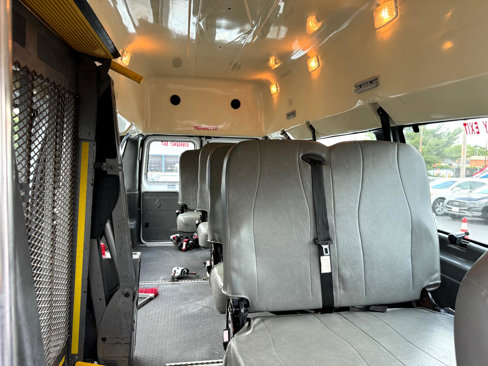 Used 2009 Ford E-250 and Econoline 250 Extended image 15