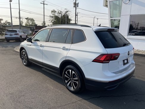 Certified 2024 Volkswagen Tiguan S image 8