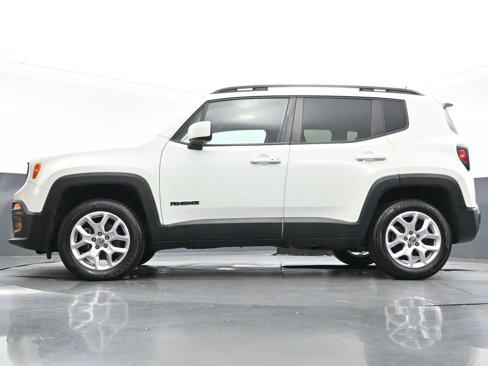 Used 2016 Jeep Renegade Latitude w/ Cold Weather Group image 45
