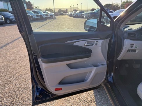 Used 2022 Honda Ridgeline RTL image 9