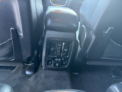 Used 2015 Dodge Durango Limited w/ Nav & Power Liftgate Group image 13
