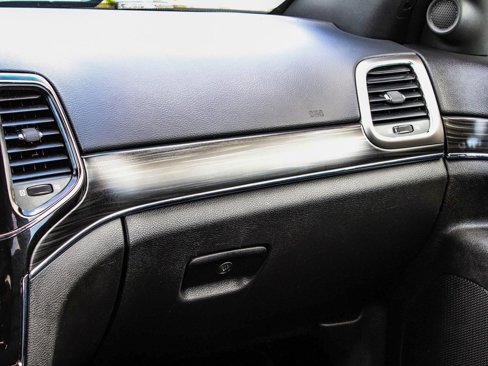 Used 2021 Jeep Grand Cherokee Limited image 17