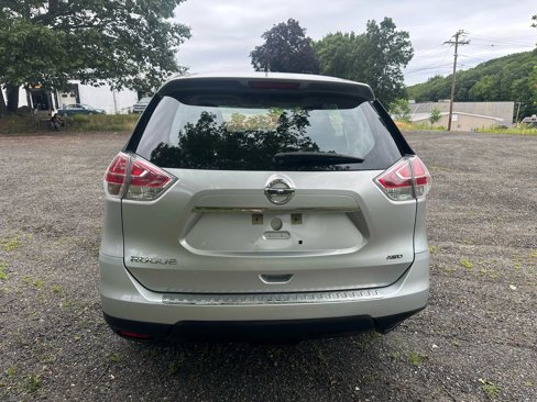Used 2015 Nissan Rogue S image 6