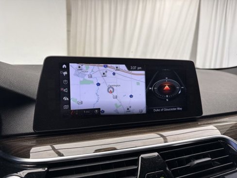 Used 2018 BMW 530e image 22
