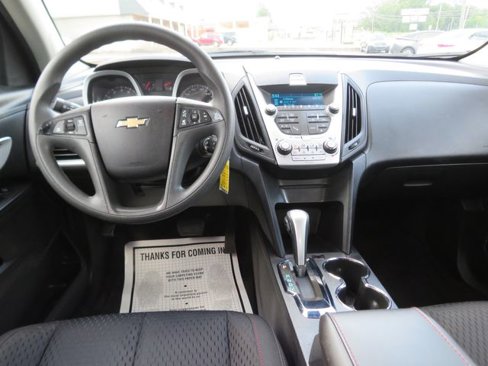 Used 2015 Chevrolet Equinox LS image 23