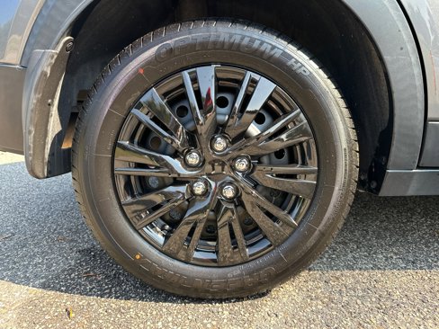 Certified 2020 Nissan Kicks S image 17