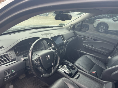 Used 2016 Honda Pilot Touring image 11