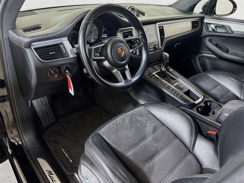 Used 2017 Porsche Macan GTS image 7