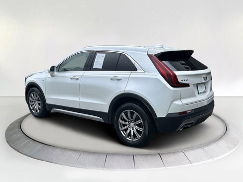 Used 2019 Cadillac XT4 Premium Luxury w/ Cold Weather Package image 3