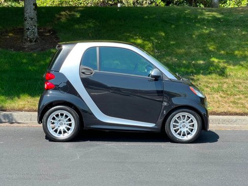 Used 2013 smart fortwo Coupe image 7