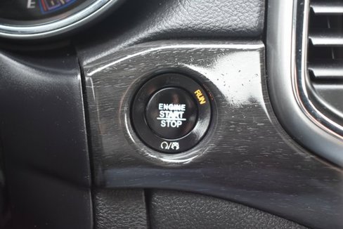 Used 2018 Jeep Grand Cherokee Laredo image 17