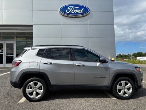 Used 2018 Jeep Compass Latitude image 8