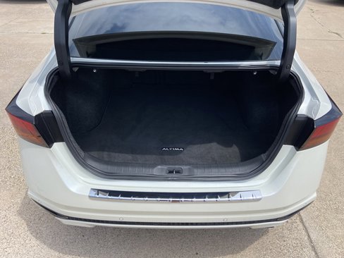 Used 2020 Nissan Altima 2.0 Platinum image 7
