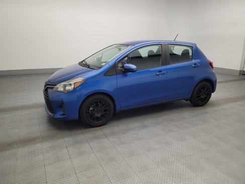 Used 2015 Toyota Yaris L image 2