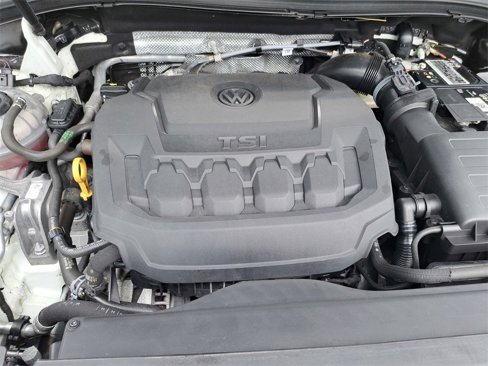 Used 2021 Volkswagen Tiguan SE R-Line image 23
