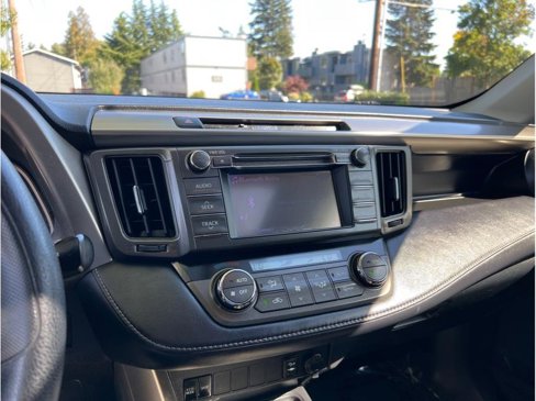 Used 2013 Toyota RAV4 XLE image 8