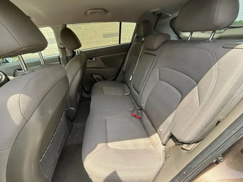 Used 2011 Kia Sportage LX w/ Convenience Pkg image 8