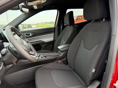 New 2025 Jeep Compass Sport image 23