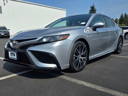 Used 2021 Toyota Camry SE image 8