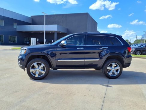 Used 2013 Jeep Grand Cherokee Overland w/ Advance Technology Group image 23