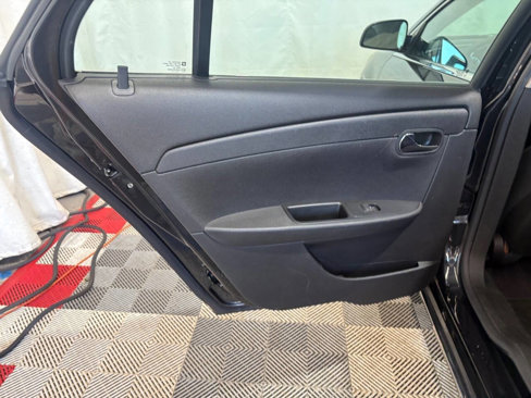 Used 2012 Chevrolet Malibu LT w/ Power Convenience Package image 9