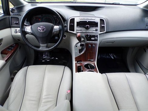 Used 2009 Toyota Venza Limited w/ Comfort Pkg image 28