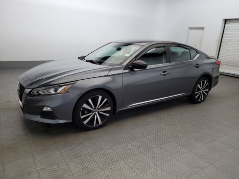 Used 2020 Nissan Altima 2.5 SR image 2