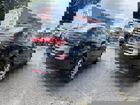 Used 2017 Kia Forte LX image 4