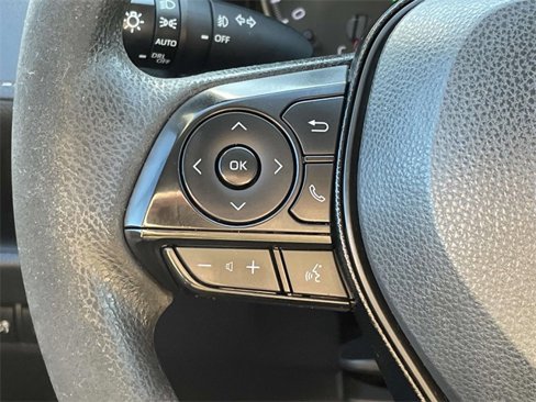 Used 2021 Toyota RAV4 XLE image 19