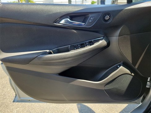 Used 2018 Chevrolet Cruze LT image 20