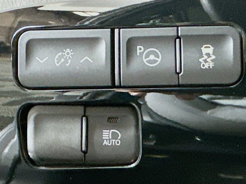 Used 2017 Toyota Prius Two image 17