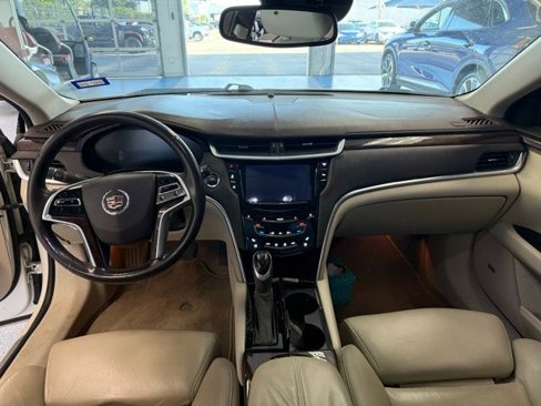 Used 2013 Cadillac XTS Premium image 7