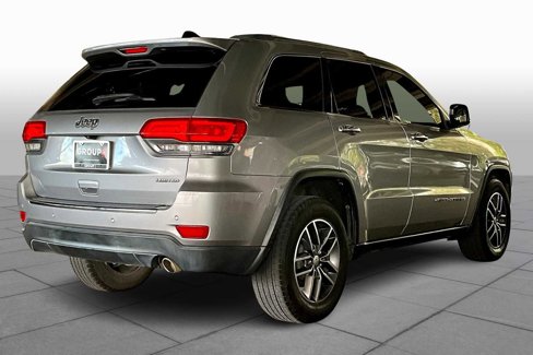 Used 2018 Jeep Grand Cherokee Limited image 12
