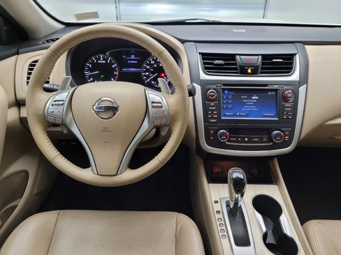 Used 2017 Nissan Altima 3.5 SL w/ 3.5SL Technology Package image 22